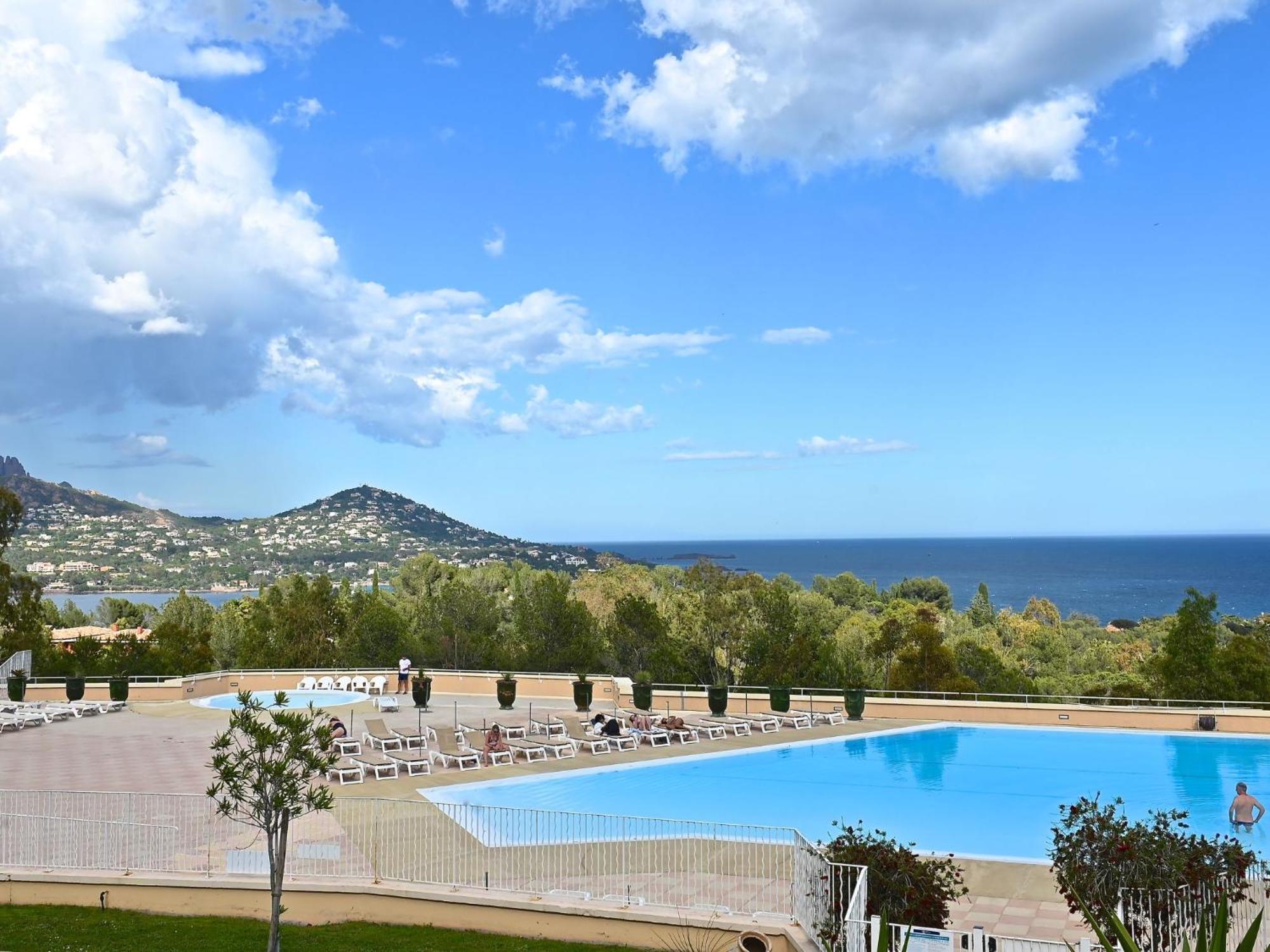 Studio Village Cap Esterel - Le Village-72 By Interhome Saint-Raphaël Exterior foto